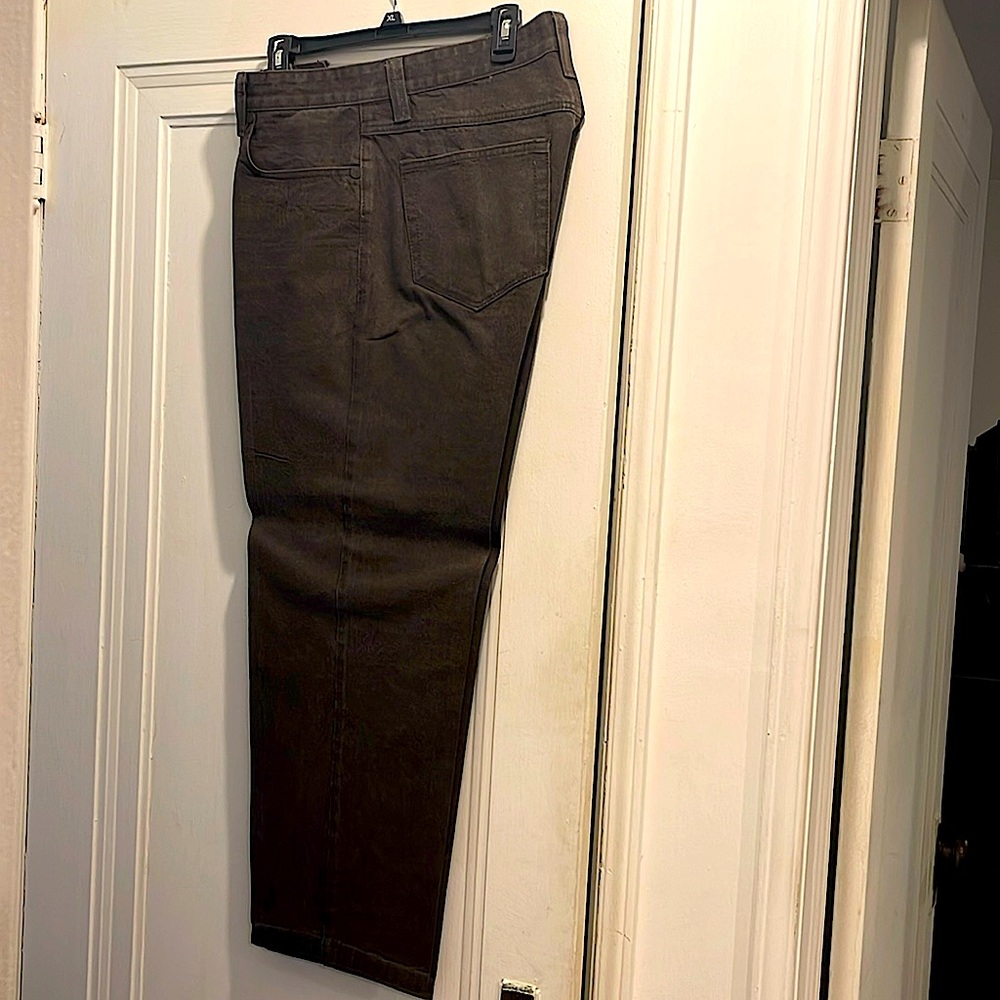 NWOT Men jeans, Brown color, 34 x 38, brand is  knockout jeans, Easy fit